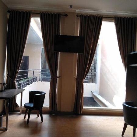 Malang City Boulevard Homestay Ngoại thất bức ảnh
