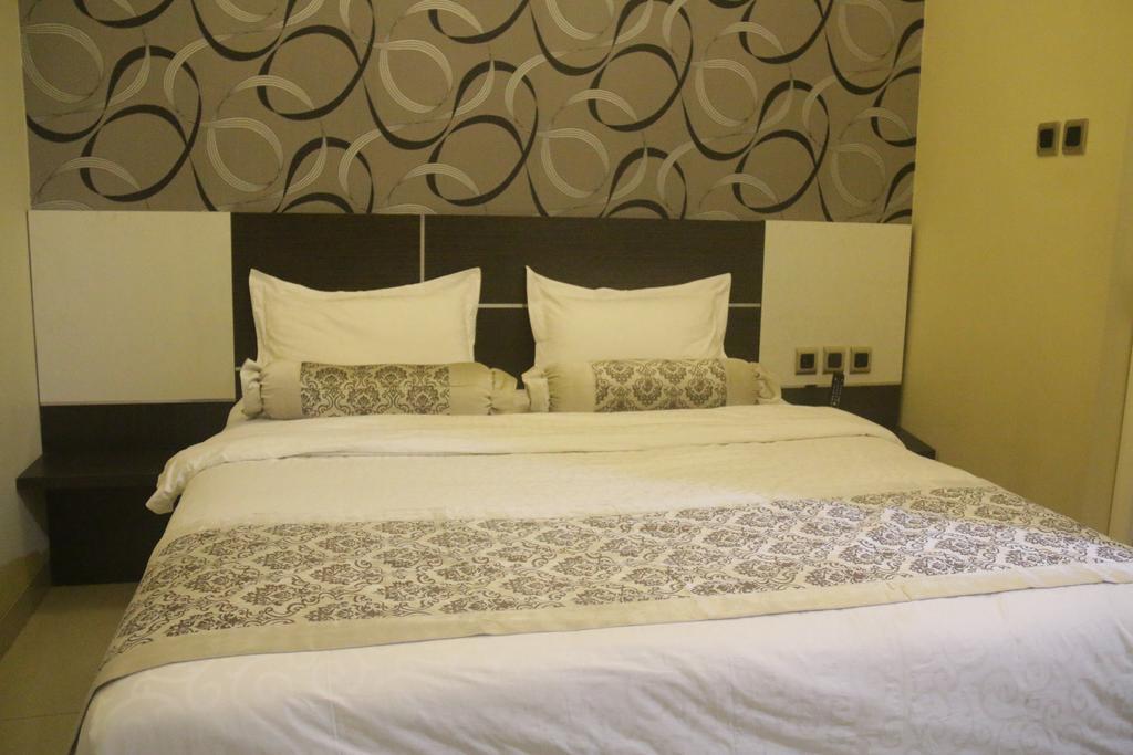 Malang City Boulevard Homestay Ngoại thất bức ảnh