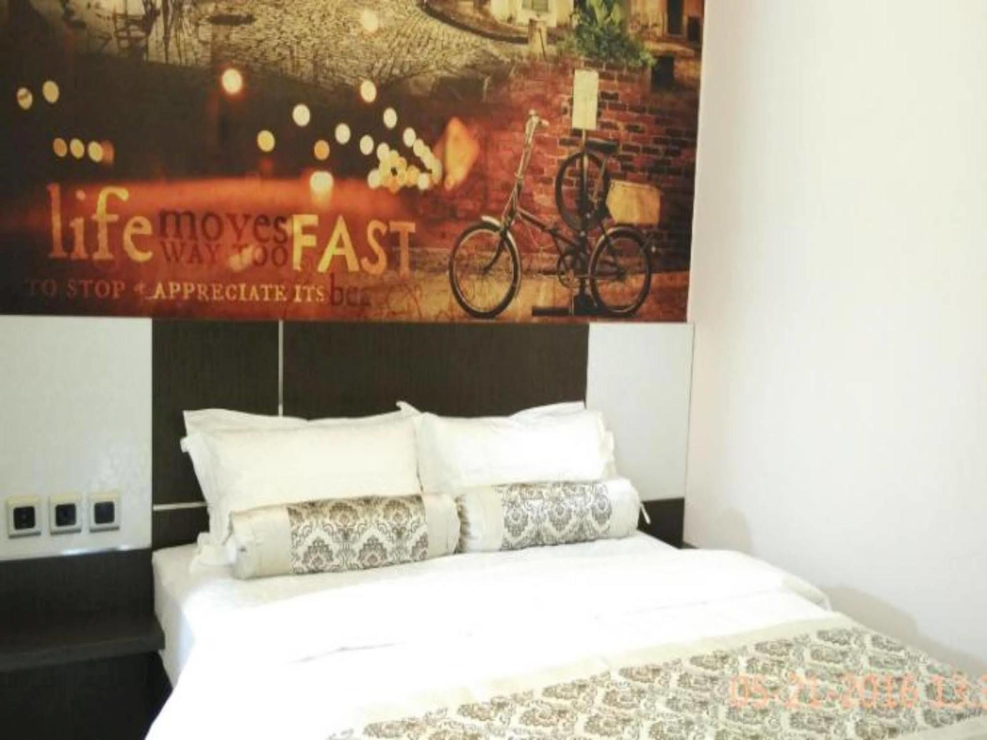 Malang City Boulevard Homestay Ngoại thất bức ảnh