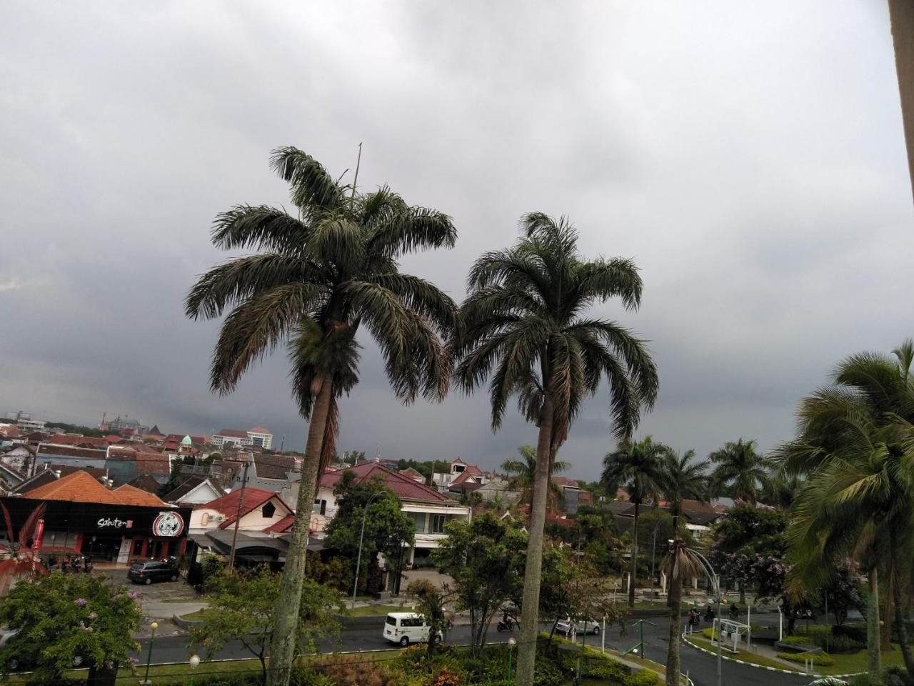 Malang City Boulevard Homestay Ngoại thất bức ảnh