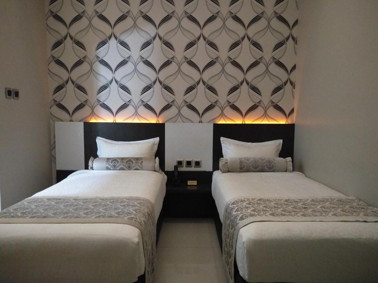 Malang City Boulevard Homestay Ngoại thất bức ảnh