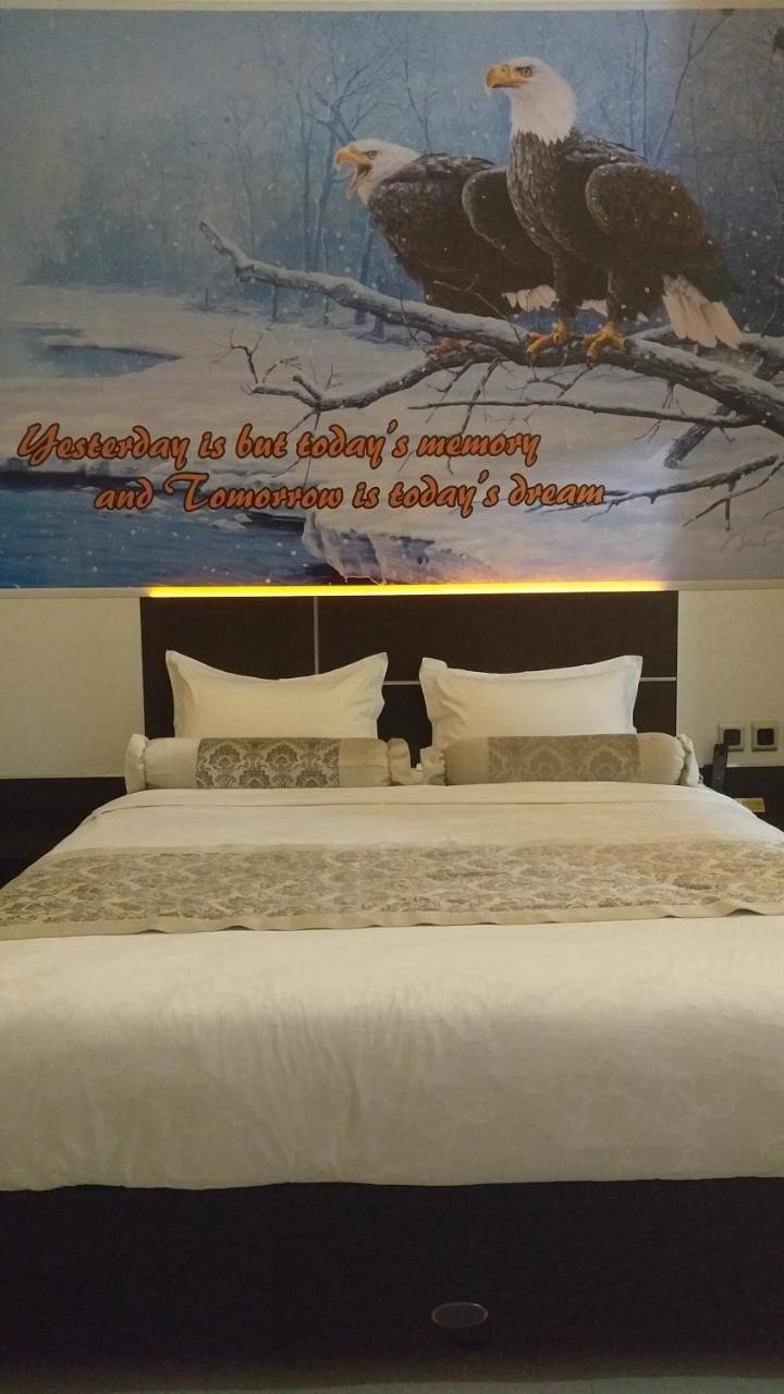 Malang City Boulevard Homestay Ngoại thất bức ảnh