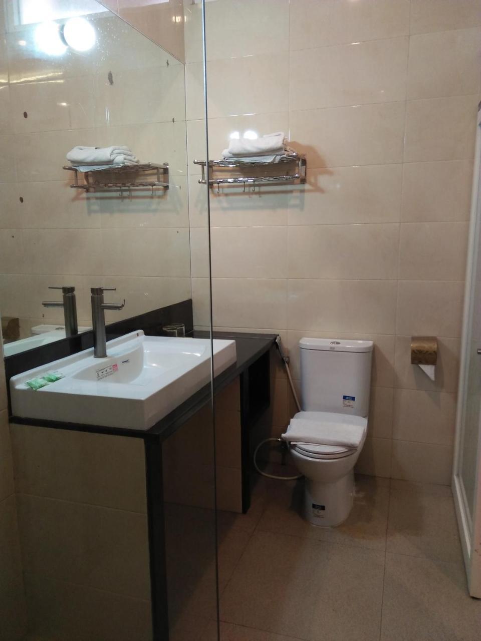 Malang City Boulevard Homestay Ngoại thất bức ảnh