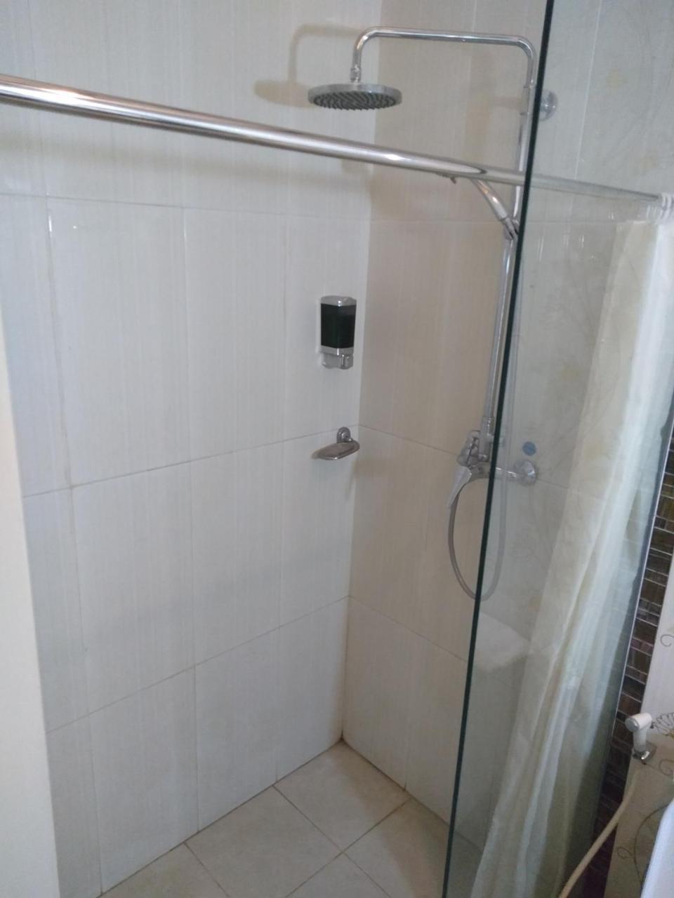 Malang City Boulevard Homestay Ngoại thất bức ảnh